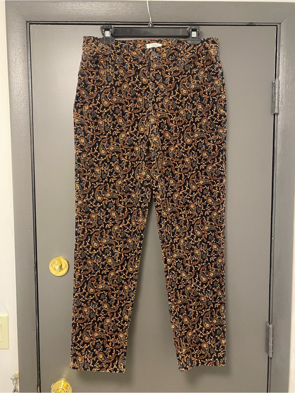 Black Paisley Print Slim Pants